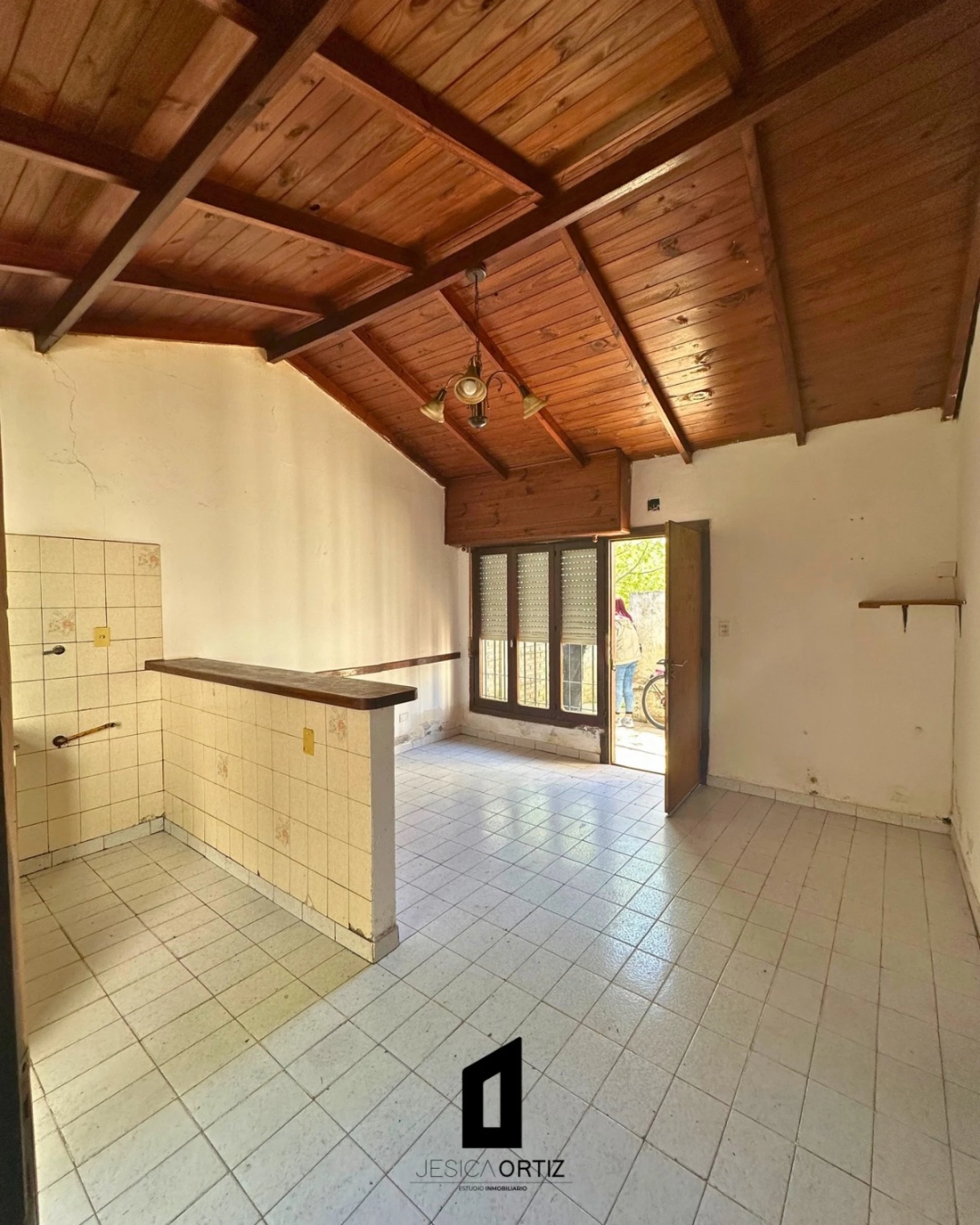 CASA INTERNA 3 AMBIENTES 
